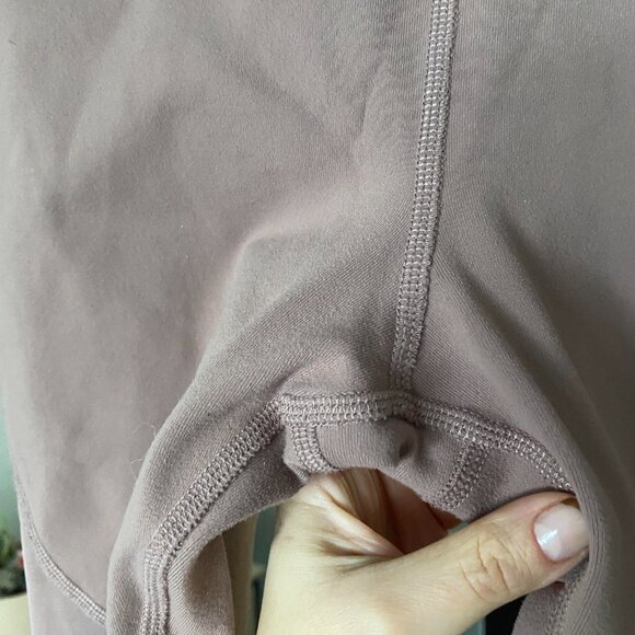 ALO Yoga Taupe Leggings - Picture 7 of 8